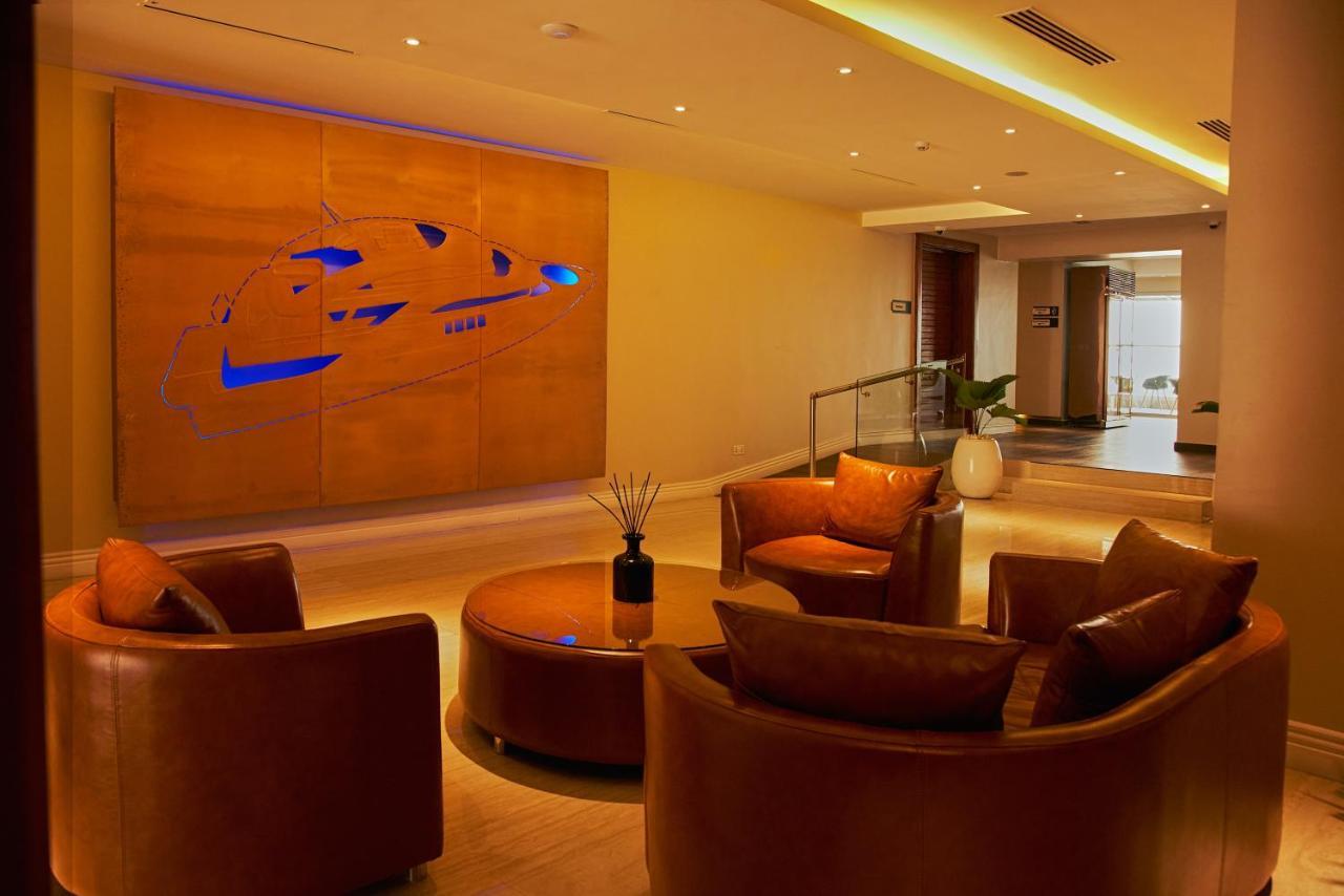 The Yacht Hotel Sea Front Lekki Phase 1 Lagos Exteriör bild