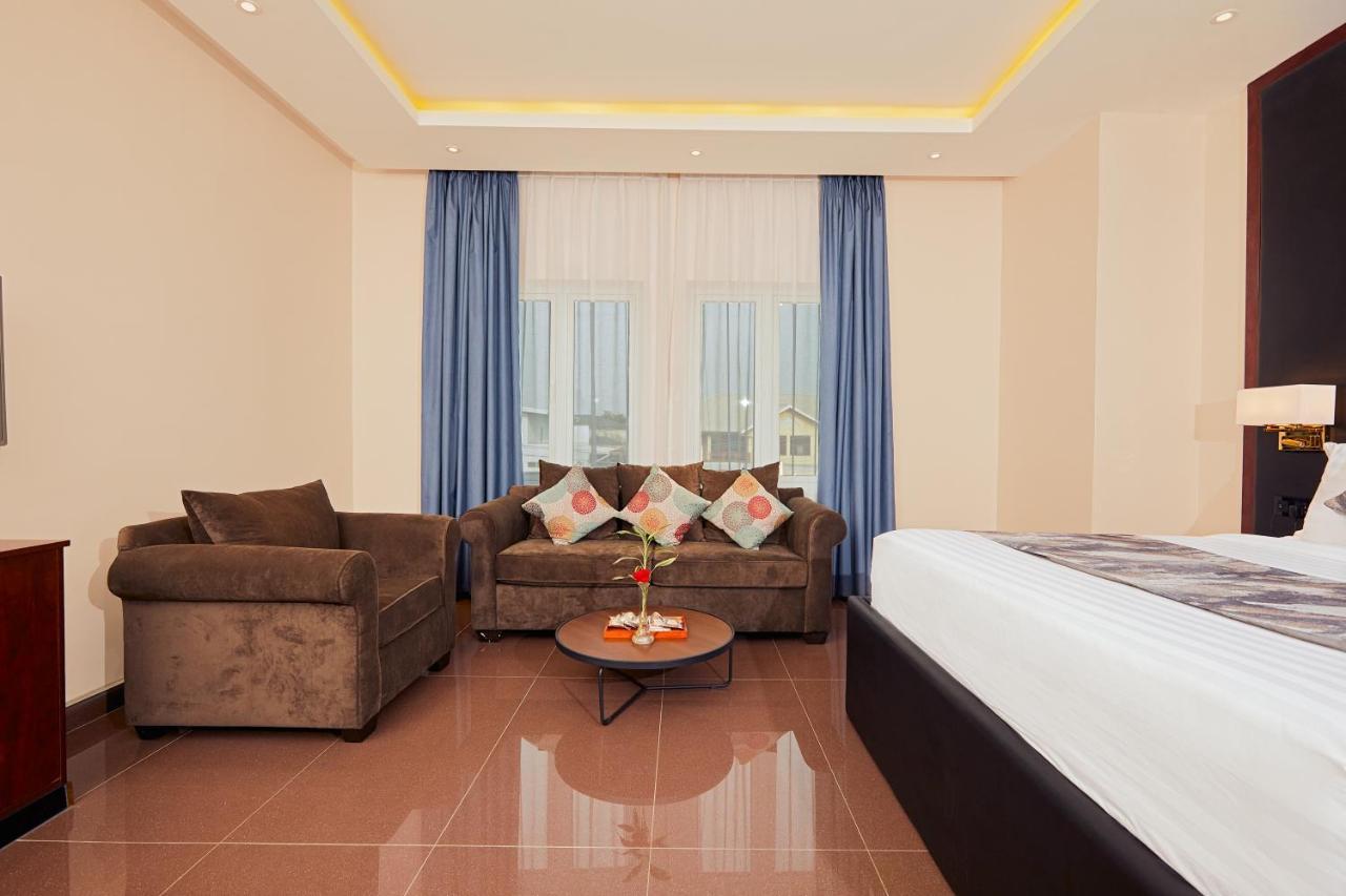 The Yacht Hotel Sea Front Lekki Phase 1 Lagos Exteriör bild