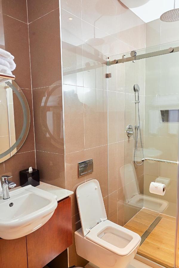 The Yacht Hotel Sea Front Lekki Phase 1 Lagos Exteriör bild